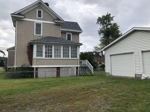 230 E Hawthorne St, Covington, VA 24426 photo 5