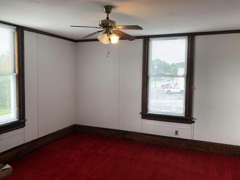 230 E Hawthorne St, Covington, VA 24426 photo 13