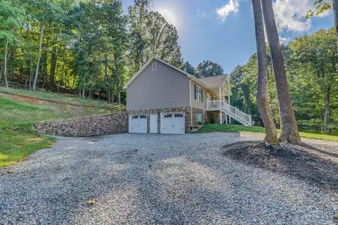17 Silver Shadow Rd, Hardy, VA 24101 photo 2