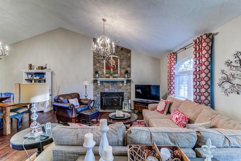 1194 Commonwealth Dr, Hardy, VA 24101 photo 8