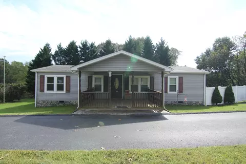 6773 Goodview Rd, Goodview, VA 24095 photo 2