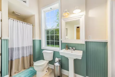 1046 Navigation Pt, Goodview, VA 24095 photo 12