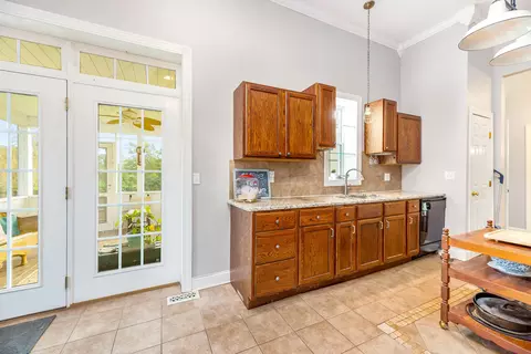 1046 Navigation Pt, Goodview, VA 24095 photo 19