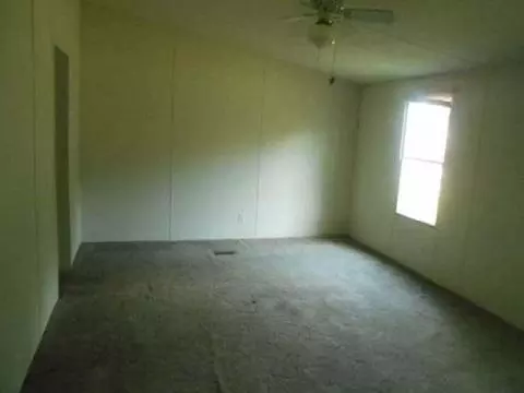 4011 Grove Hill Rd, Fincastle, VA 24090 photo 12