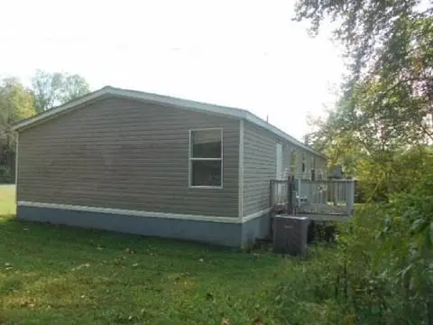 4011 Grove Hill Rd, Fincastle, VA 24090 photo 3