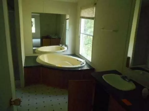 4011 Grove Hill Rd, Fincastle, VA 24090 photo 13