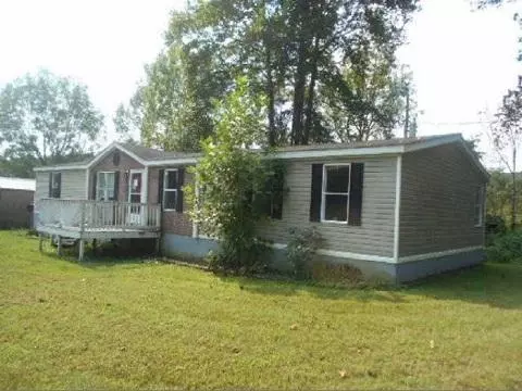 4011 Grove Hill Rd, Fincastle, VA 24090 photo 2