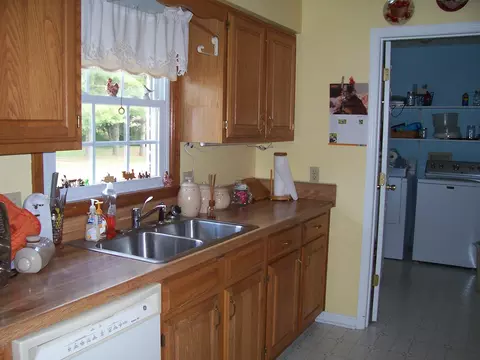 210 Dusty Rd, Covington, VA 24426 photo 6