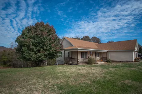 1056 Oyler Rd, Hardy, VA 24101 photo 2