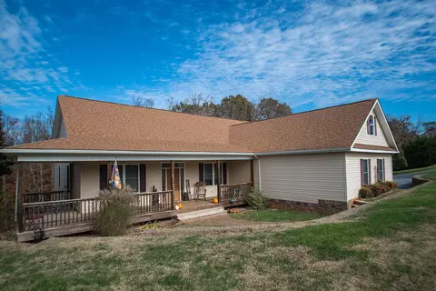 1056 Oyler Rd, Hardy, VA 24101 photo 1