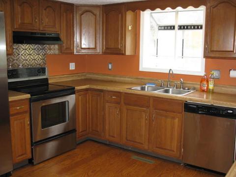 8005 Olsen Rd, Roanoke, VA 24019 photo 2