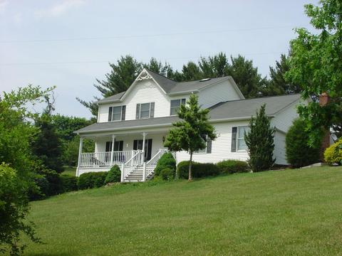 8005 Olsen Rd, Roanoke, VA 24019 photo 1