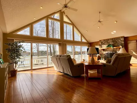 20 Lands End Rd, Penhook, VA 24137 photo 8