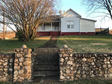 54 Boyd St, Buchanan, VA 24066 photo 2