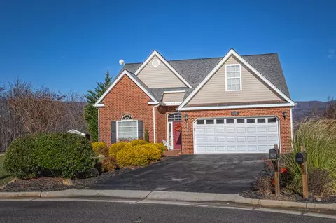 3188 Isabel Ln, Salem, VA 24153 photo 1