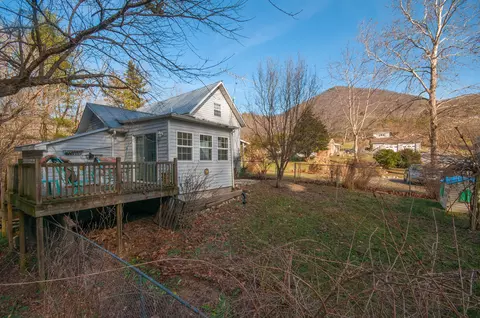 2139 Buffalo Rd, Buchanan, VA 24066 photo 4
