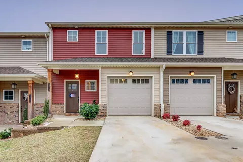 1213 Commonwealth Cir, Forest, VA 24551 photo 1