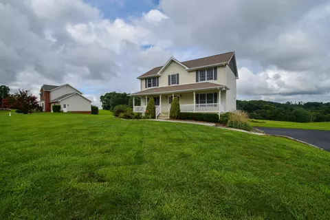 1365 Mill Iron Rd, Goodview, VA 24095 photo 2