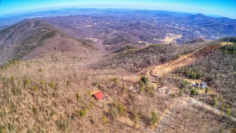 7835 Honeysuckle Rd, Bent Mountain, VA 24059 photo 9
