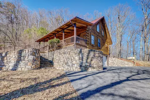 7835 Honeysuckle Rd, Bent Mountain, VA 24059 photo 3