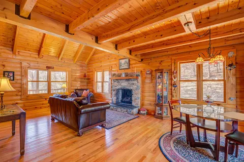 7835 Honeysuckle Rd, Bent Mountain, VA 24059 photo 16