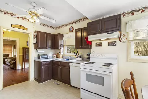 1708 Springfield Ave, Salem, VA 24153 photo 2