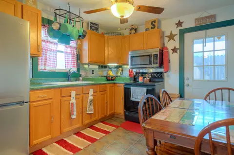 722 Walnut Ave, Pulaski, VA 24301 photo 8
