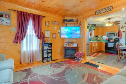722 Walnut Ave, Pulaski, VA 24301 photo 4