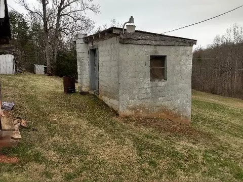 691 Henry Rd, Ferrum, VA 24088 photo 14