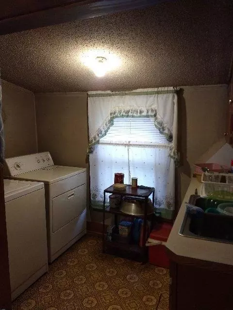 691 Henry Rd, Ferrum, VA 24088 photo 5