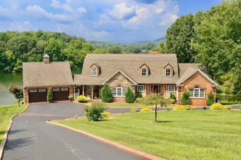 308 Eastwind Dr, Forest, VA 24551 photo 2