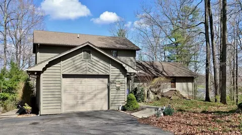 420 Windtree Dr, Moneta, VA 24121 photo 3