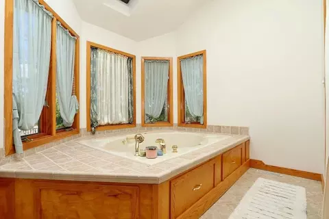 420 Windtree Dr, Moneta, VA 24121 photo 23