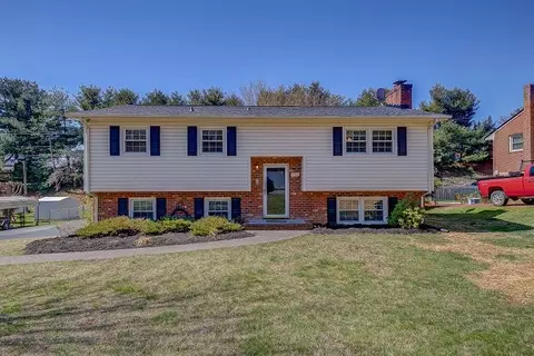 356 Ingal Blvd, Salem, VA 24153 photo 2