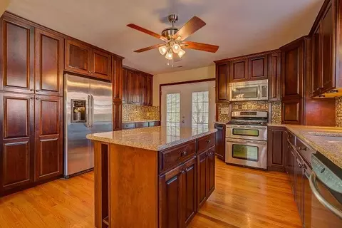 356 Ingal Blvd, Salem, VA 24153 photo 16
