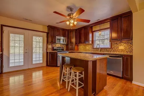 356 Ingal Blvd, Salem, VA 24153 photo 14