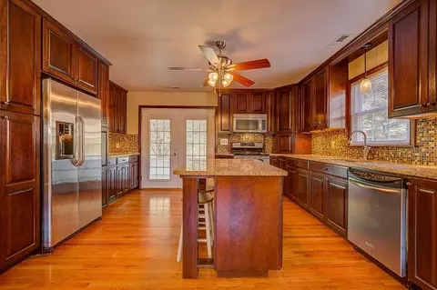 356 Ingal Blvd, Salem, VA 24153 photo 13
