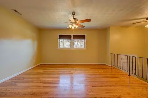 356 Ingal Blvd, Salem, VA 24153 photo 9
