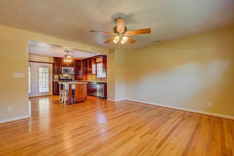 356 Ingal Blvd, Salem, VA 24153 photo 12