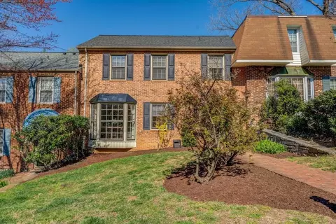 607 Walnut St, Salem, VA 24153 photo 1