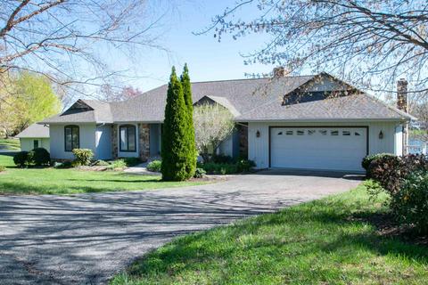2820 Waters Edge Dr, Penhook, VA 24137 photo 5