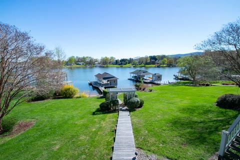2820 Waters Edge Dr, Penhook, VA 24137 photo 64