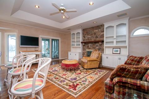 2820 Waters Edge Dr, Penhook, VA 24137 photo 18