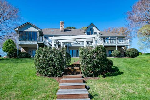 2820 Waters Edge Dr, Penhook, VA 24137 photo 76