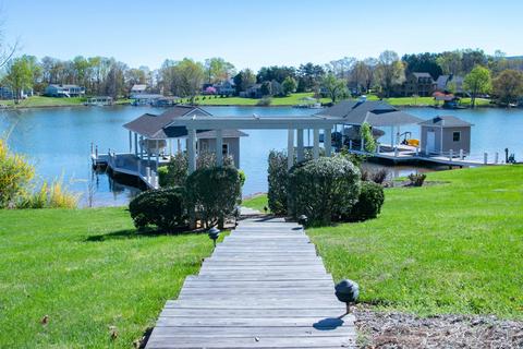 2820 Waters Edge Dr, Penhook, VA 24137 photo 66