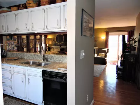 7327 Maple Ct, Roanoke, VA 24018 photo 3