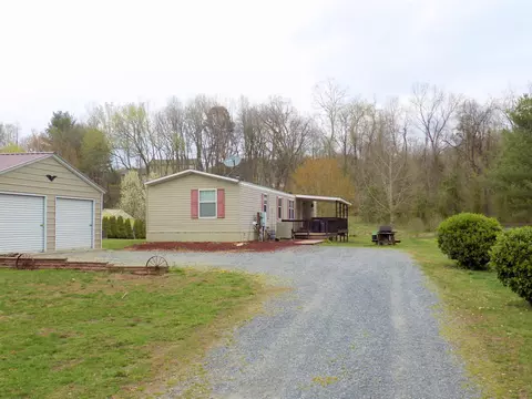 105 Hallies Rd, Covington, VA 24426 photo 3