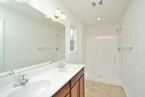 2950 Matthew Dr, Vinton, VA 24179 photo 10
