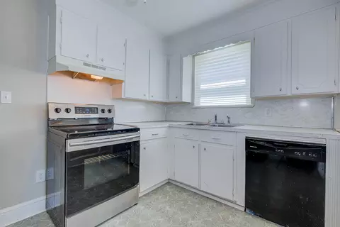 715 E Main St, Bedford, VA 24523 photo 11