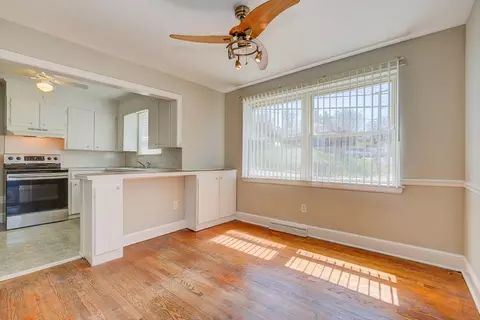 715 E Main St, Bedford, VA 24523 photo 13